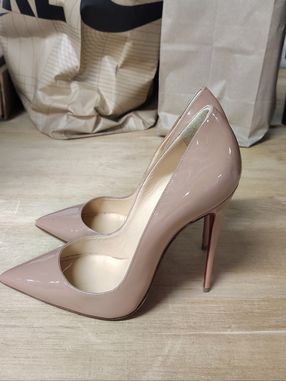 Christian Louboutin Pigalle Follies 100 Pointed Toe Patent 37 - Picture 4 of 6